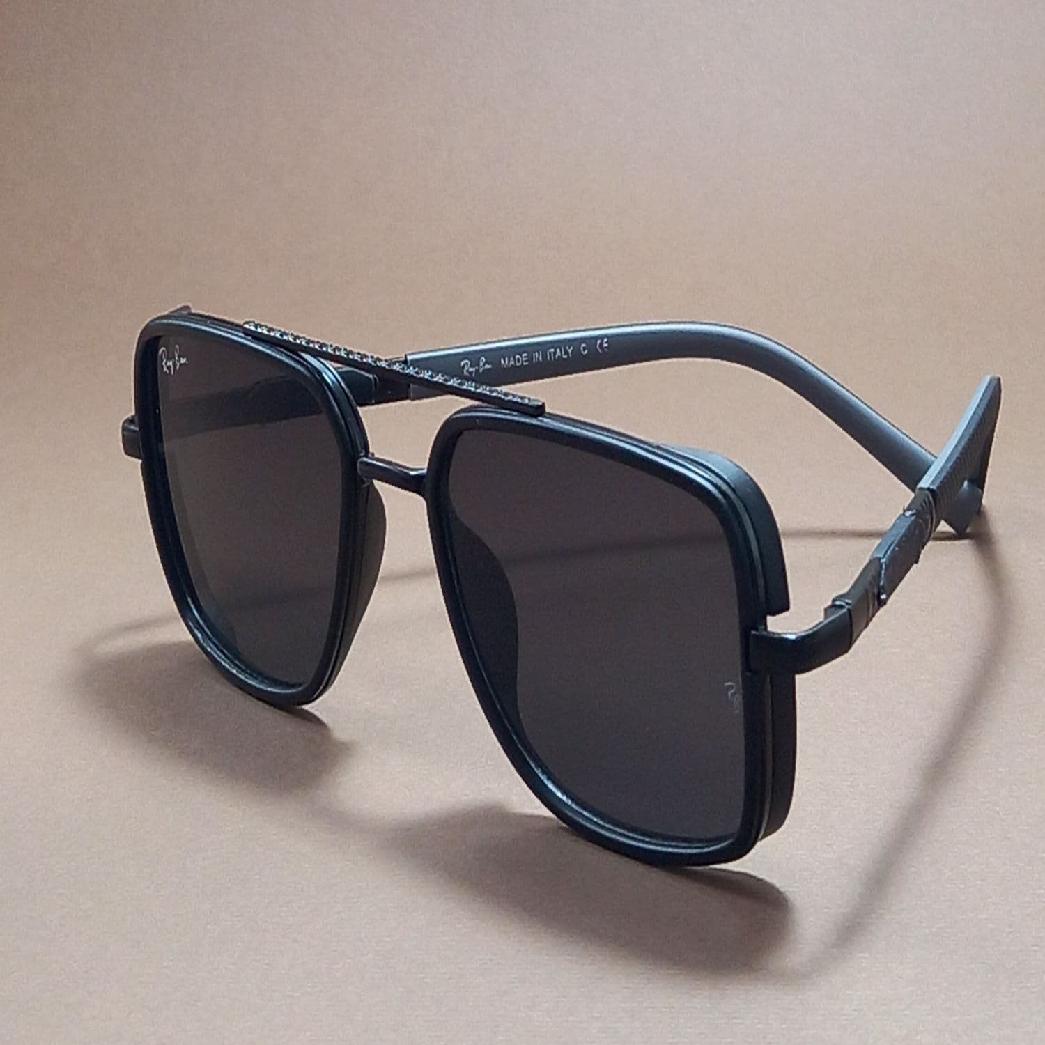 عینک آفتابی یونی‌سکس ری‌بن (RAY-BAN) مدل 7995 — تصویر ۳