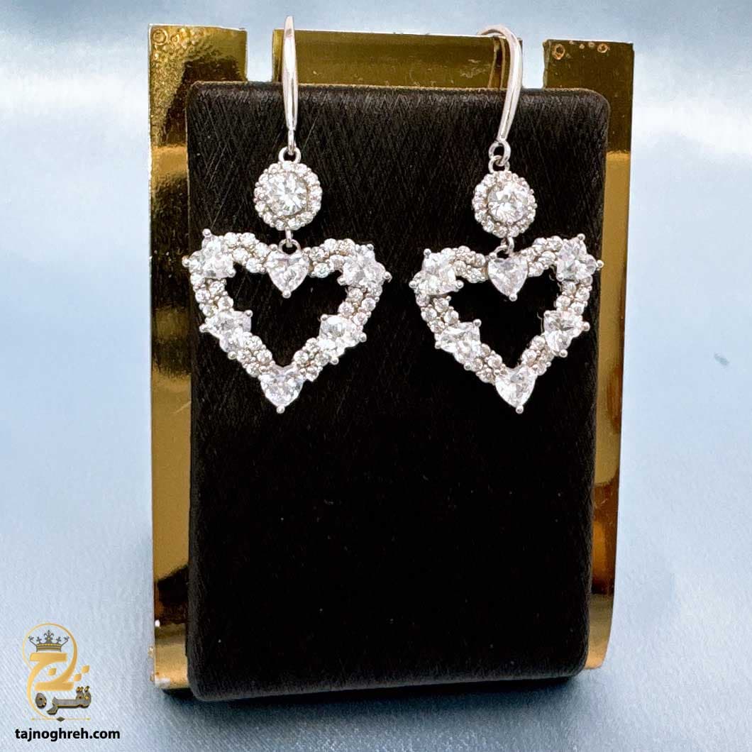 گوشواره نقره طرح قلب نگین دار مدل ESW E115 — تصویر ۴