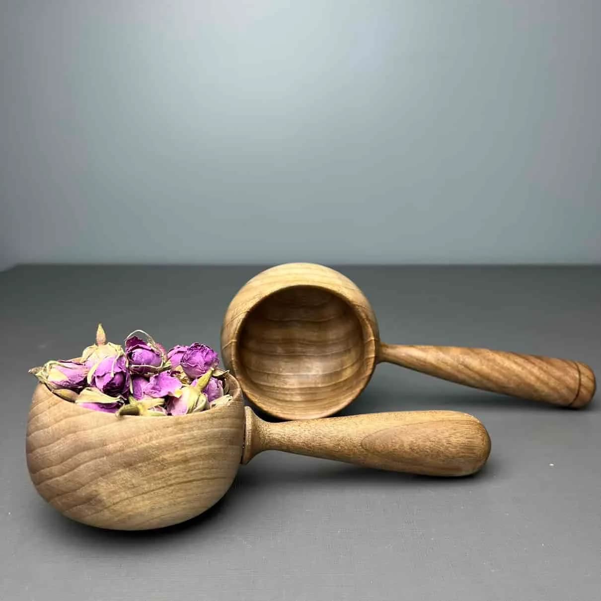 ملاقه آجیل دسته کوتاه چوبی