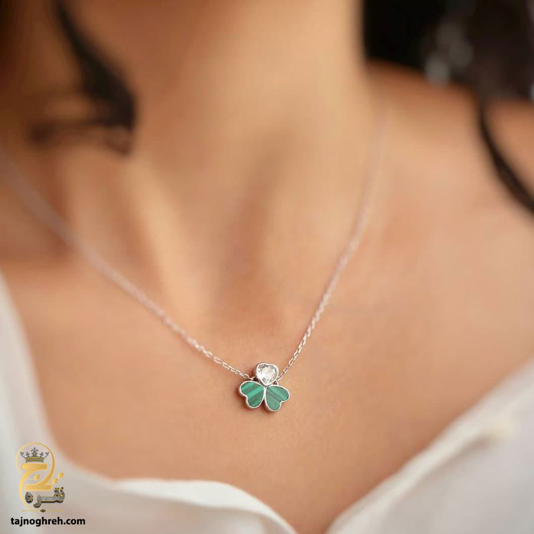 گردنبند نقره دخترانه طرح شبدر قلب مدل ZSW Z111 — تصویر ۳
