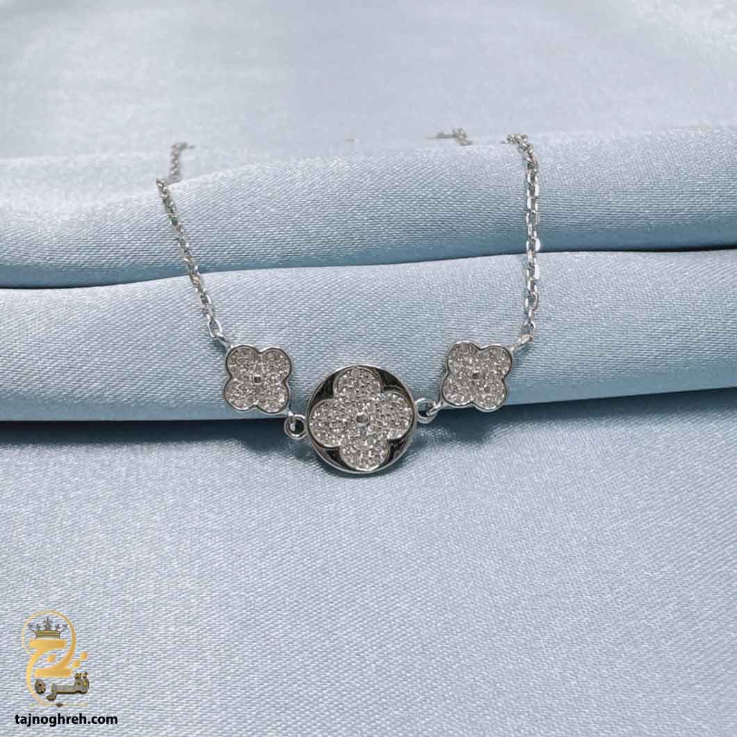 دستبند نقره زنانه ونکلیف طرح 3 گل مدل DSW D83