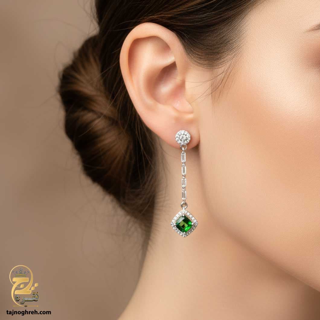 گوشواره نقره آویز نگین دار زنانه مدل ESW E101