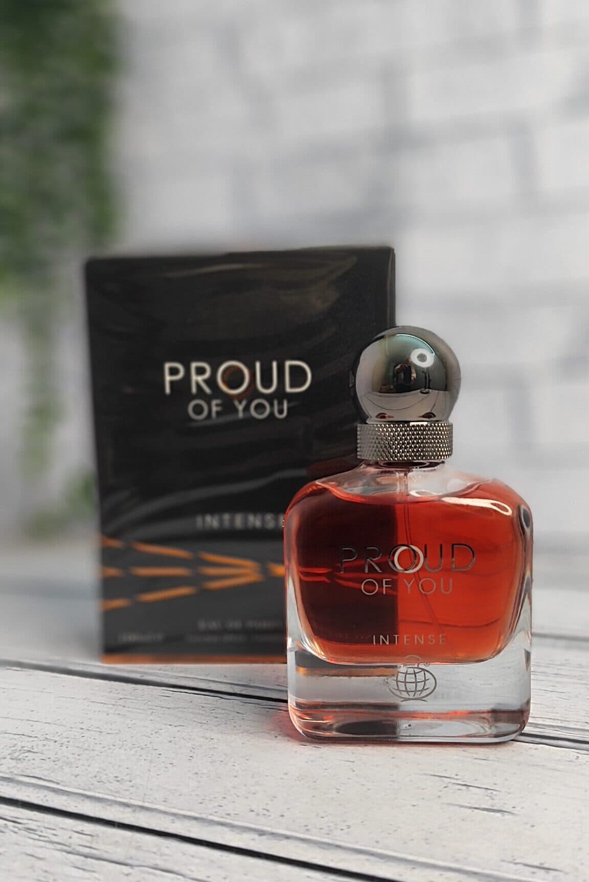 عطر ادکلن استرانگر ویت یو اینتنسلی فرگرانس ورد پرود اف یو اینتنس — تصویر ۲
