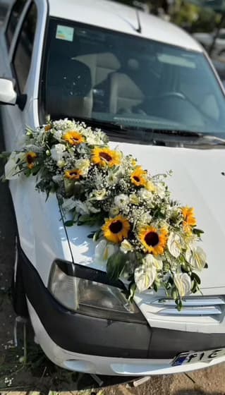 گل آرایی ماشین عروس ال ۹۰ سفید 153 — تصویر ۲