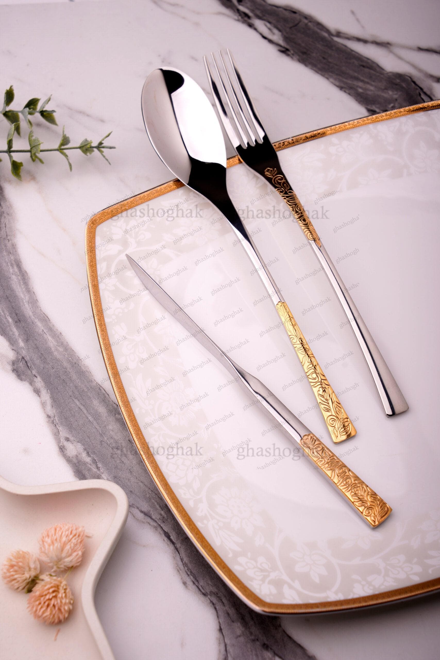 سرویس قاشق چنگال ۱۵۵ پارچه ۳۰ نفره برند ویکتوریا-8833G