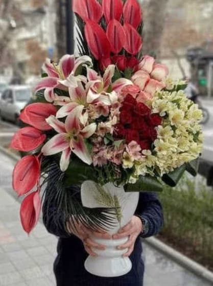 جام گل آنتریوم و رز هنگامه برای خواستگاری 391 — تصویر ۲