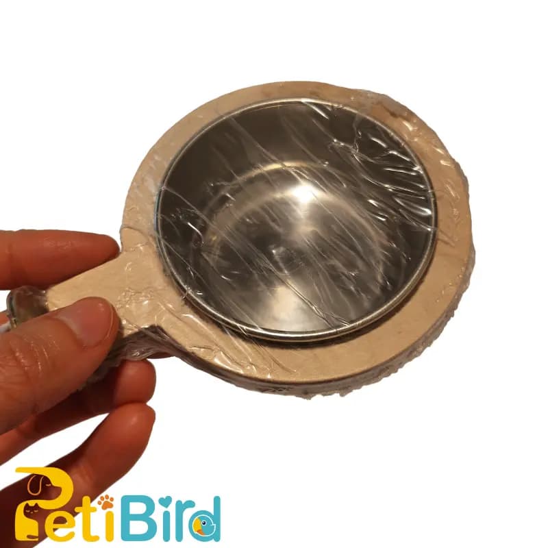 ظرف استیل و چوب کوچک