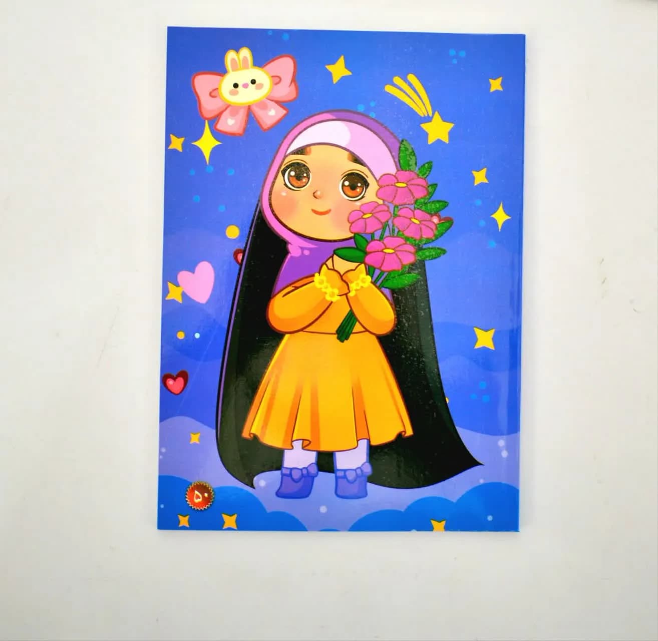دفتر 50 برگ چادر مشکی مانتو زرد دسته گل به دست — تصویر ۲