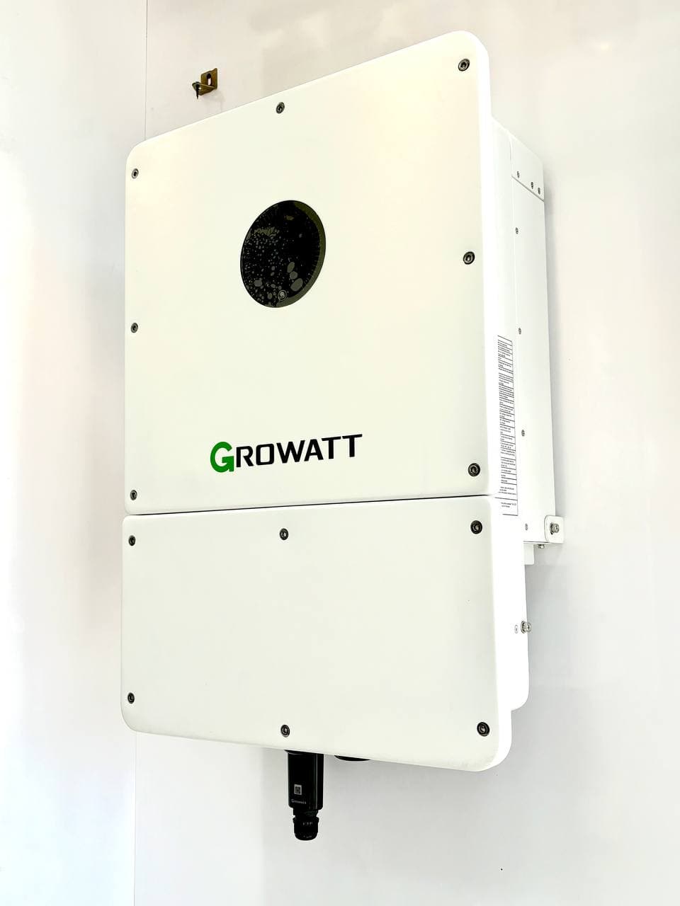 سانورتر 15 کیلووات هیبرید سه فاز Growatt — تصویر ۳