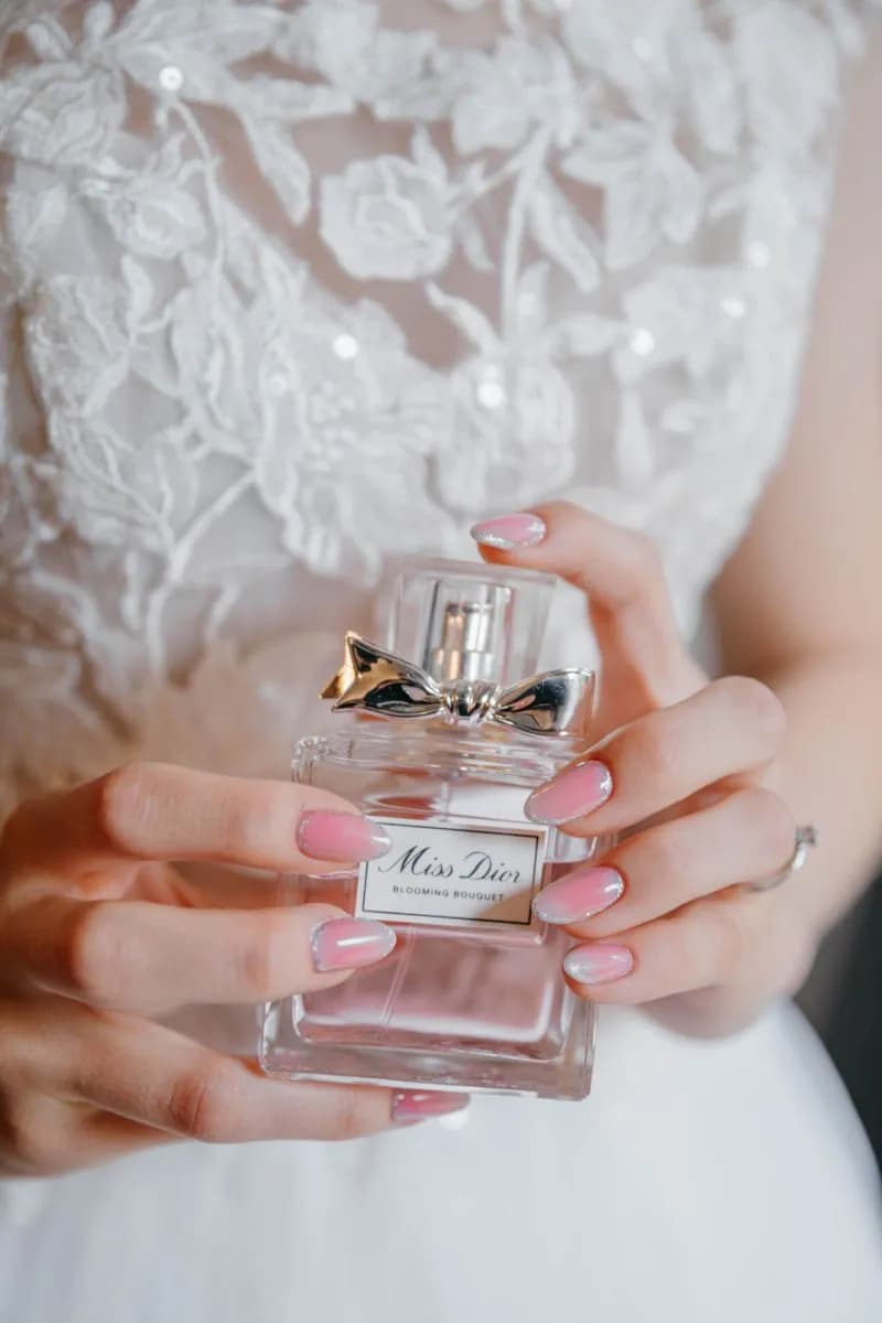 عطر ادکلن دیور میس دیور بلومینگ بوکه – صورتی زنانه اصل — تصویر ۳