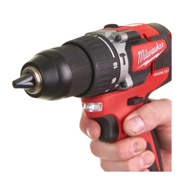 دریل شارژی چکشی ۱۸ ولت میلواکی مدل M18 CBLPD-202C — تصویر ۴
