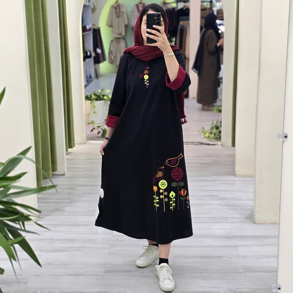 پیراهن مرغ عشق — تصویر ۴