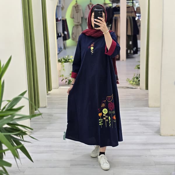 پیراهن مرغ عشق — تصویر ۹