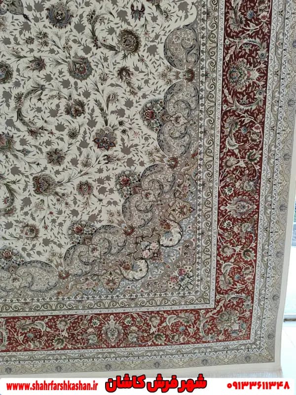 فرش کرم گلبهی 1500 شانه طرح دستباف مدل فروغ — تصویر ۴