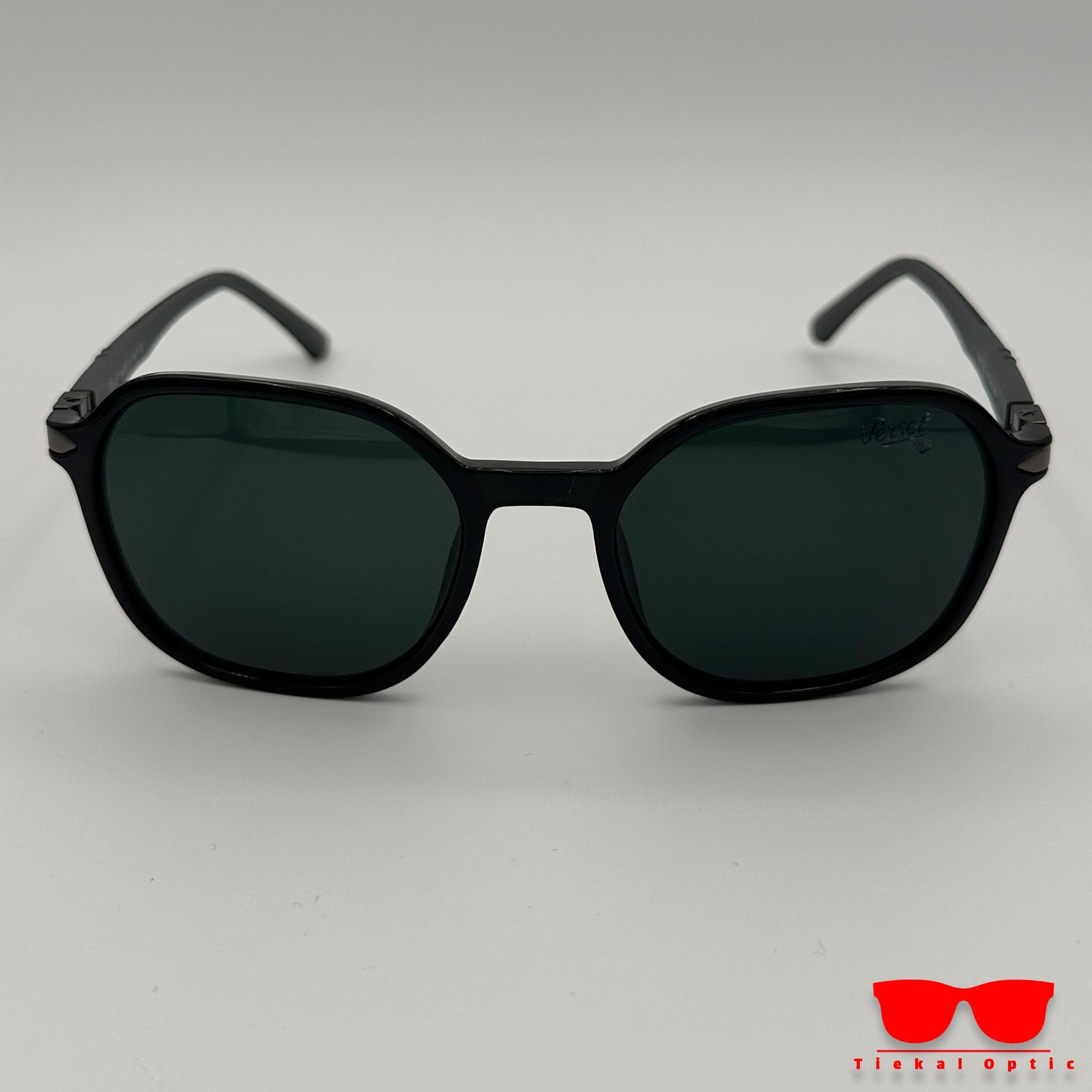 عینک آفتابی برند Persol مدل TR8713G — تصویر ۳