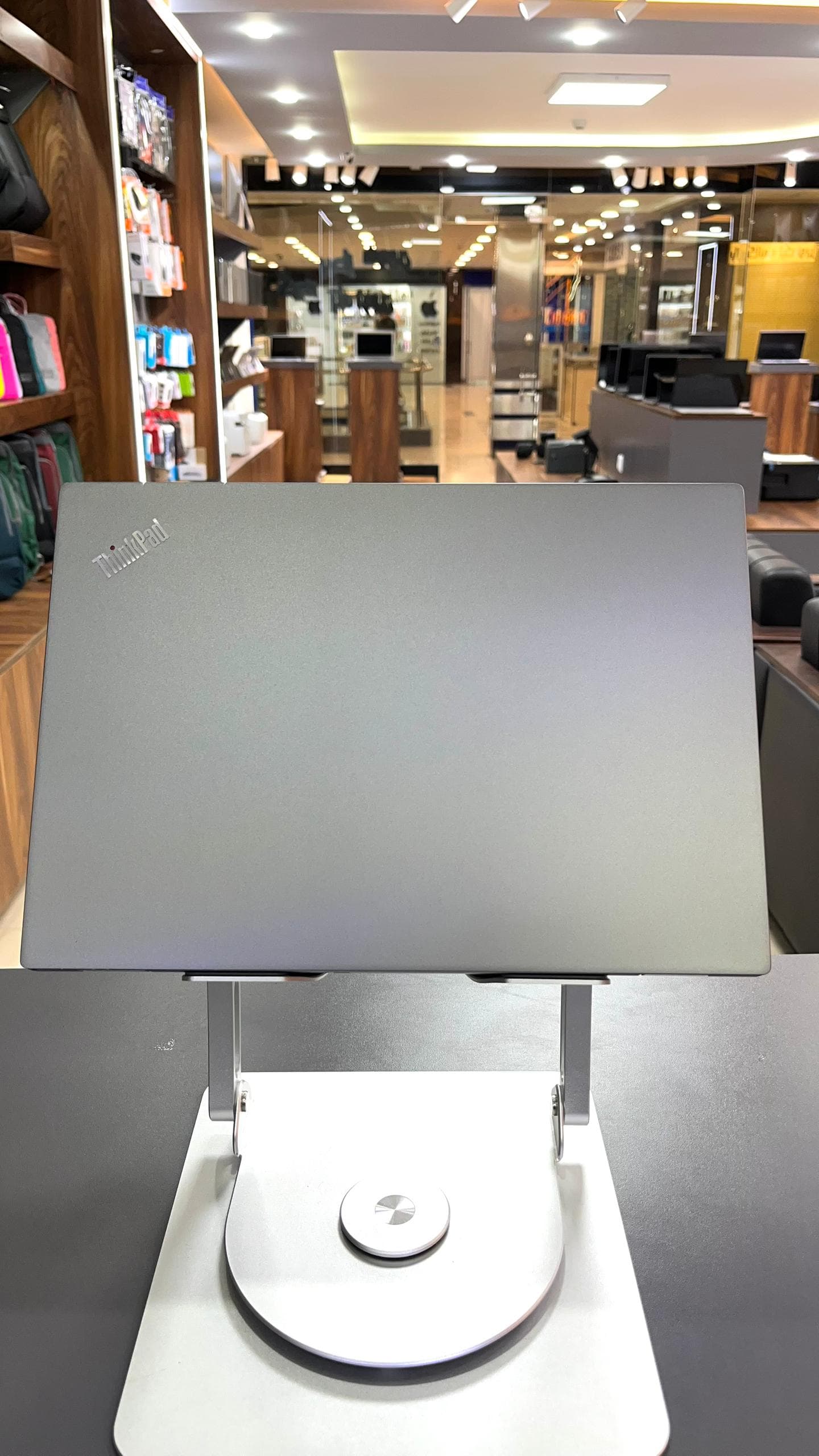 لپ تاپ لنوو 13 اینچی مدل ThinkPad L13 i5 10210U 8GB 256GB(🖥️ کارکرده) — تصویر ۴