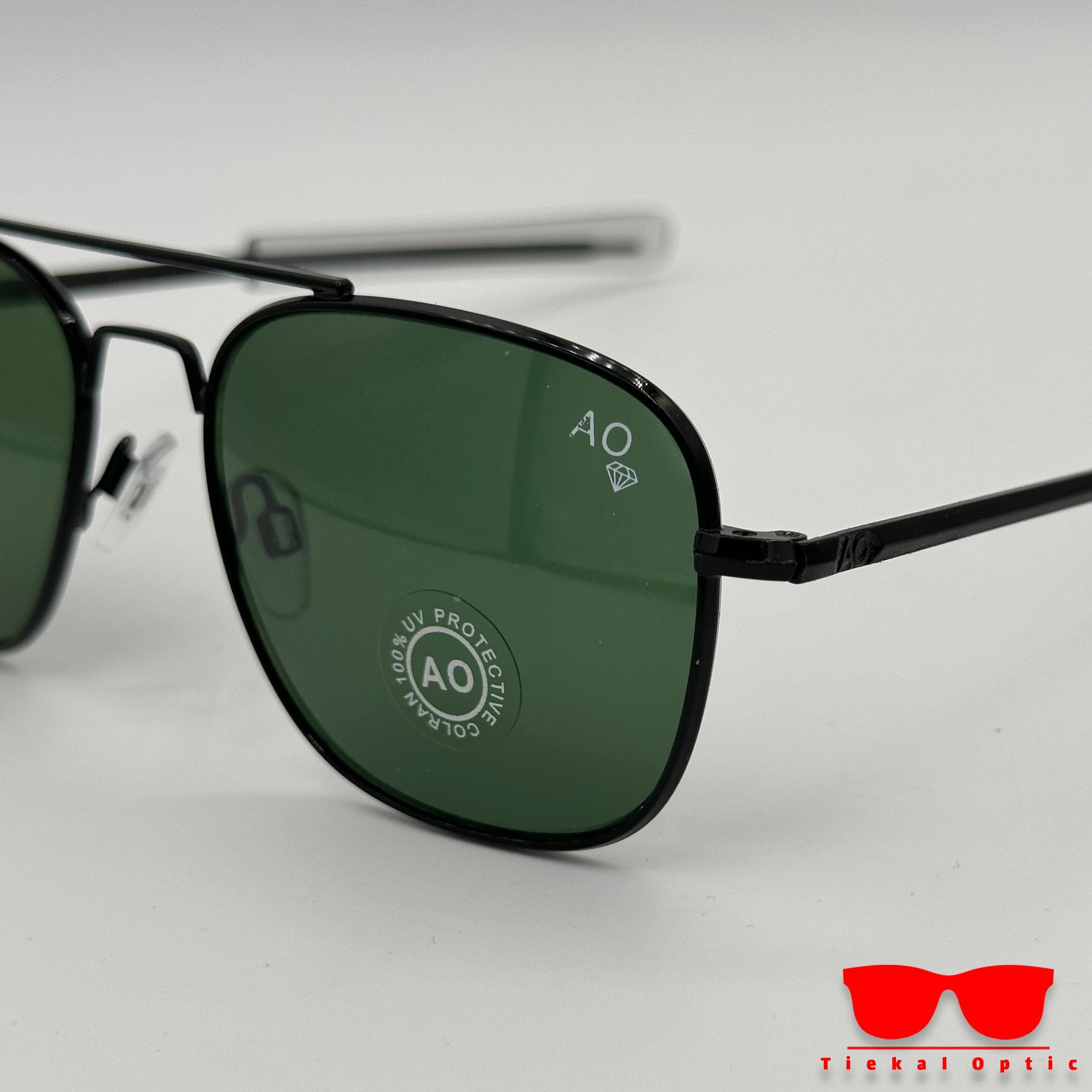 عینک آفتابی برند American optical مدل C4 — تصویر ۴
