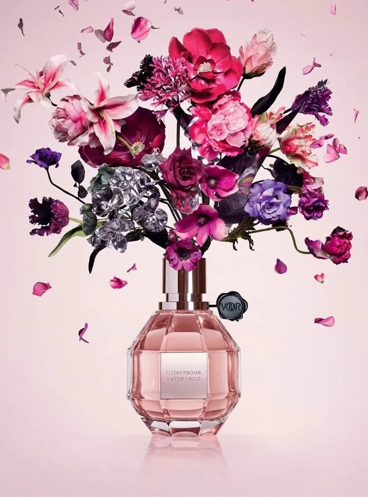 عطر ادکلن ویکتور اند رولف فلاور بمب زنانه اصل — تصویر ۸