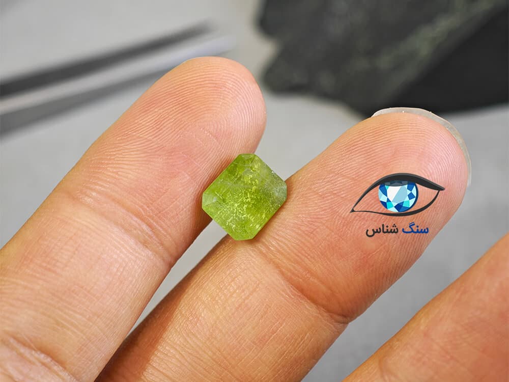 نگین زبرجد 4.9 قیراط — تصویر ۳