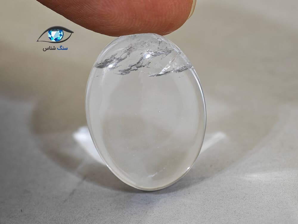 نگین کوارتز بی رنگ طبیعی 4.2 گرم