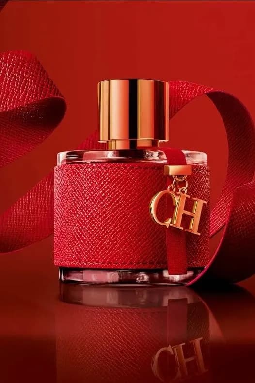 عطر ادکلن کارولینا هررا سی اچ 2015 زنانه اصل — تصویر ۸
