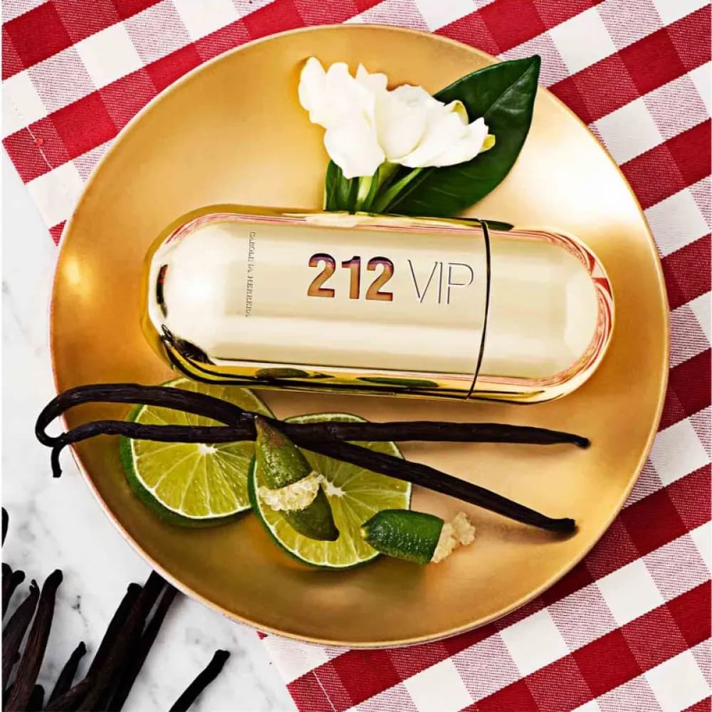عطر ادکلن کارولینا هررا 212 وی آی پی زنانه اصل — تصویر ۶