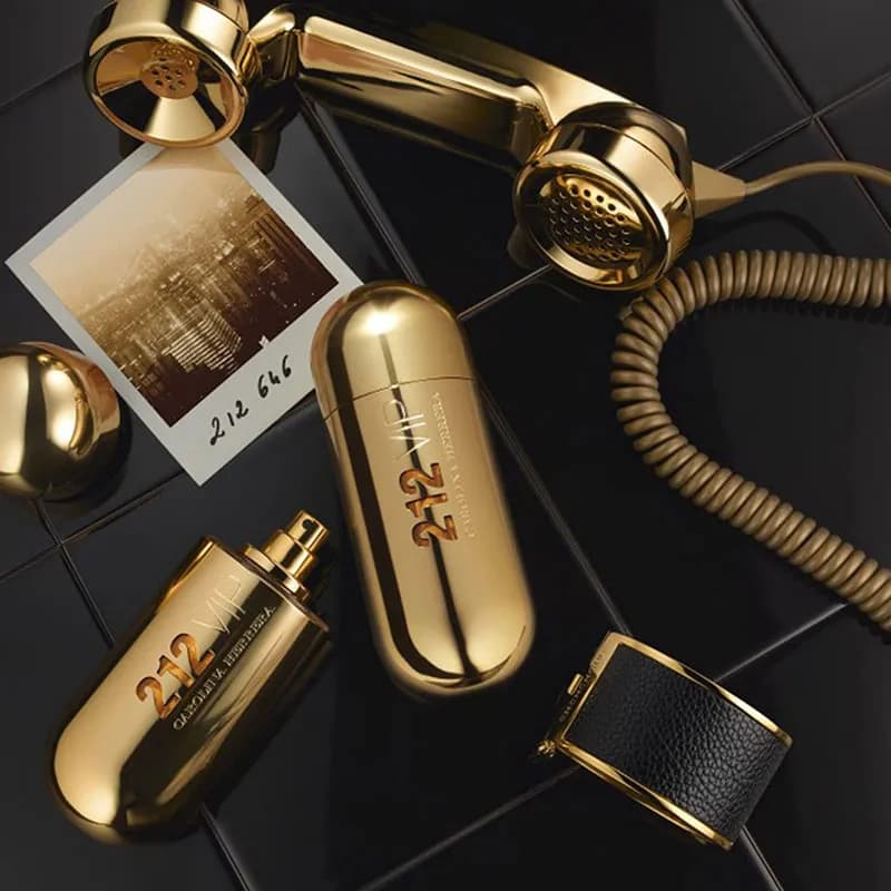 عطر ادکلن کارولینا هررا 212 وی آی پی زنانه اصل — تصویر ۸