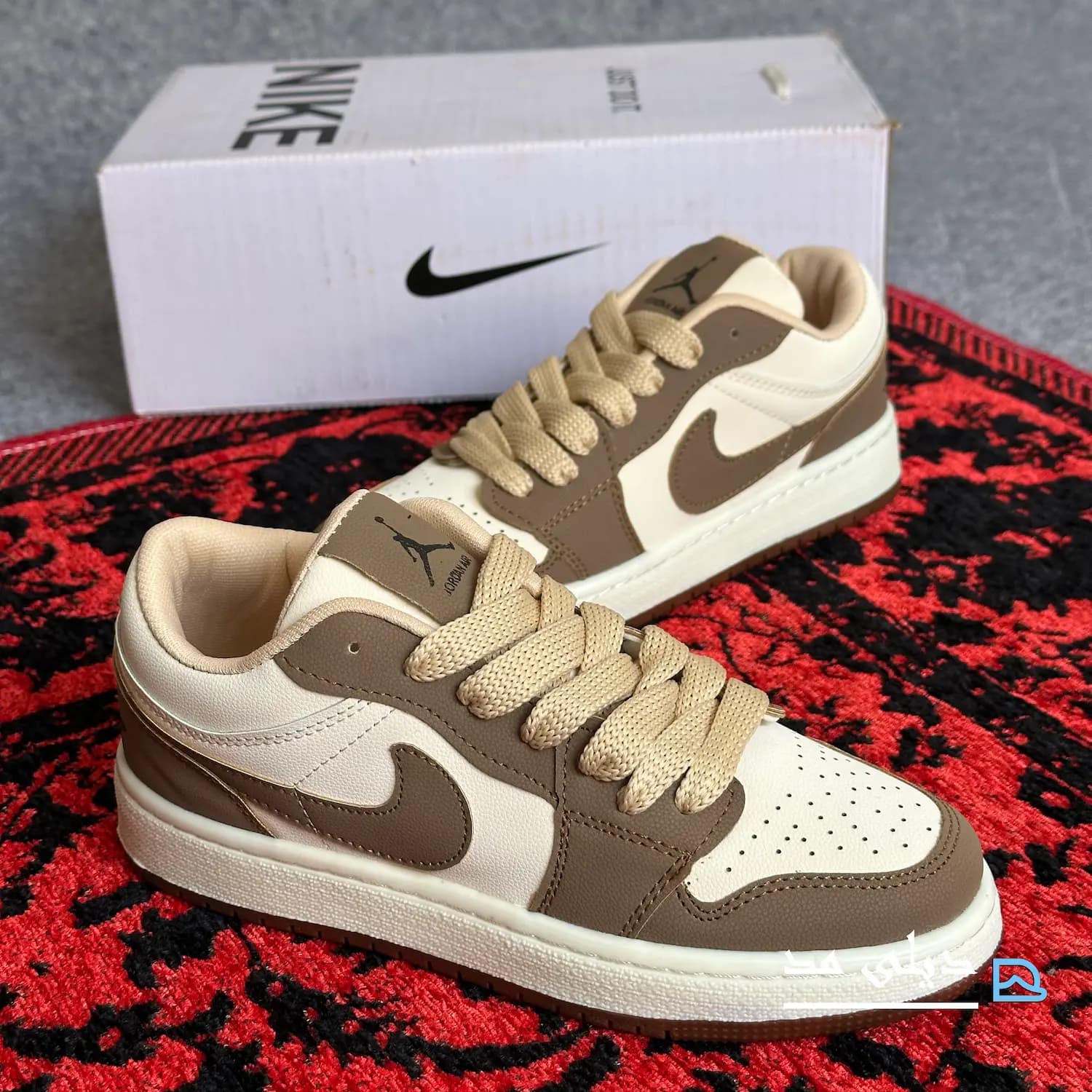 کتانی زنانه نایک ایر جردن 1 قهوه ای کرم | Nike Air jordan 1 — تصویر ۵