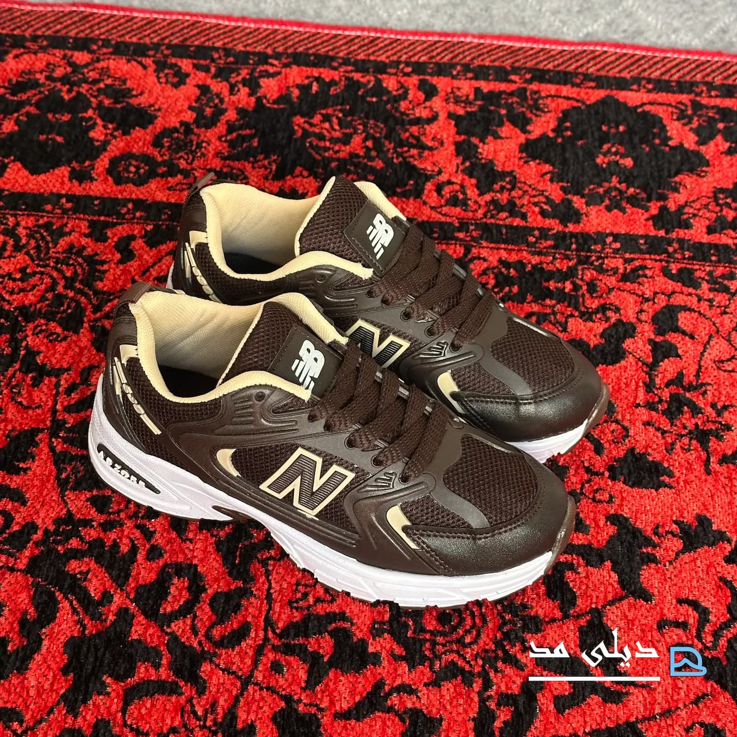 کتانی زنانه نیوبالانس 530 قهوه ای کرم سفید | newbalance 530 — تصویر ۵