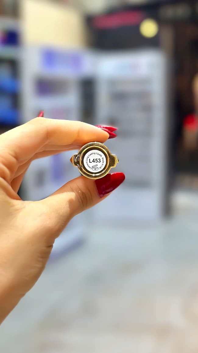 رژ لب جامد مات لوسمنت مدل Long Lasting شماره L453 حاوی روغن آرگان — تصویر ۳