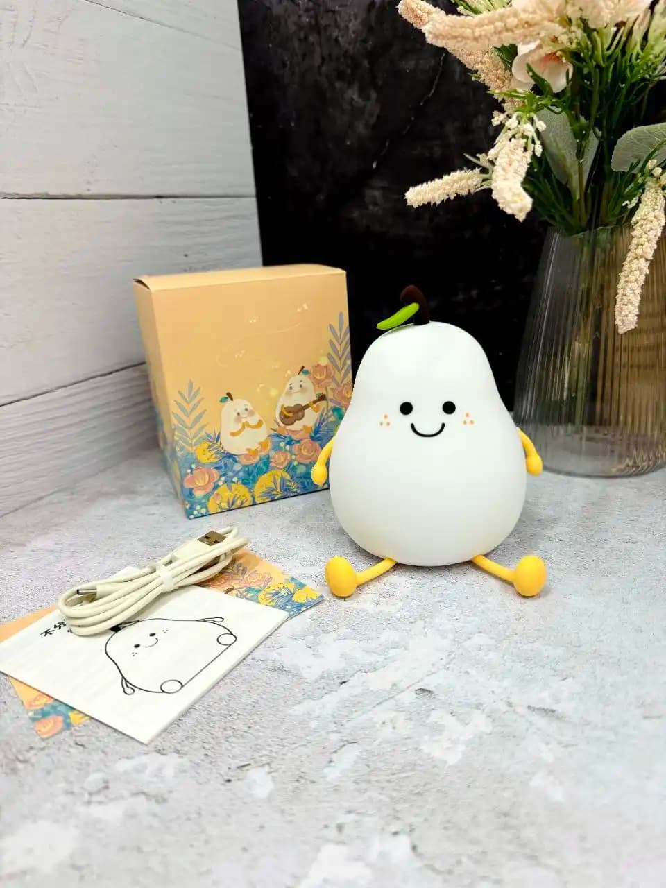 چراغ خواب گلابی — تصویر ۸