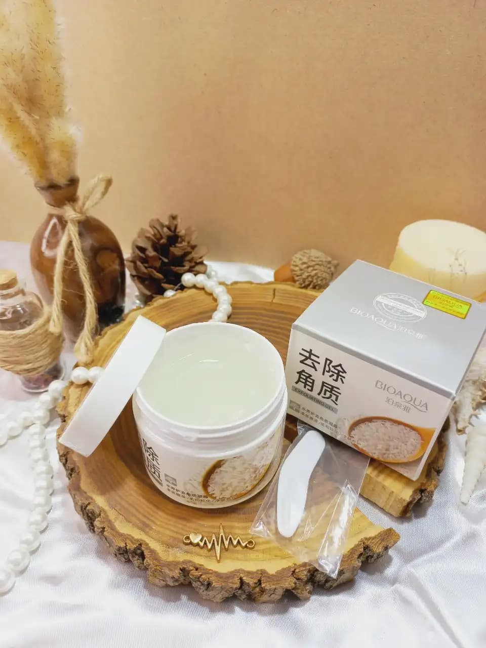 اسکراب برنج لایه بردار قوی و روشن کننده بیوآکوا BIOAQUA کد BQY7519 — تصویر ۲