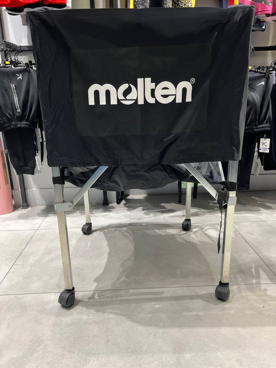 سبد توپ چرخ دار واليبال molten