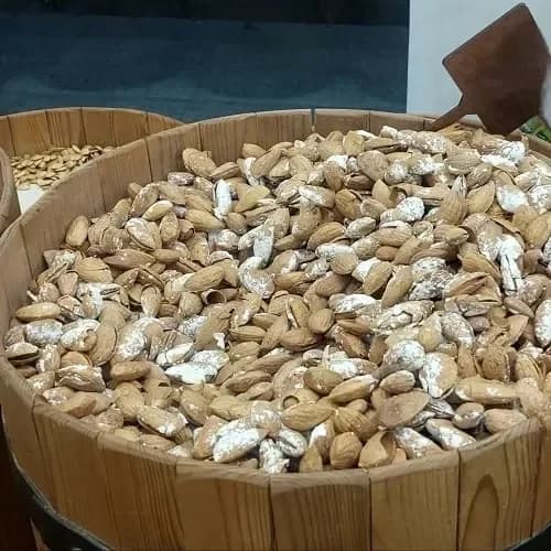 بادام کاغذی