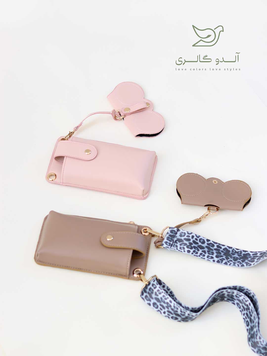 کیف موبایلی کارولی