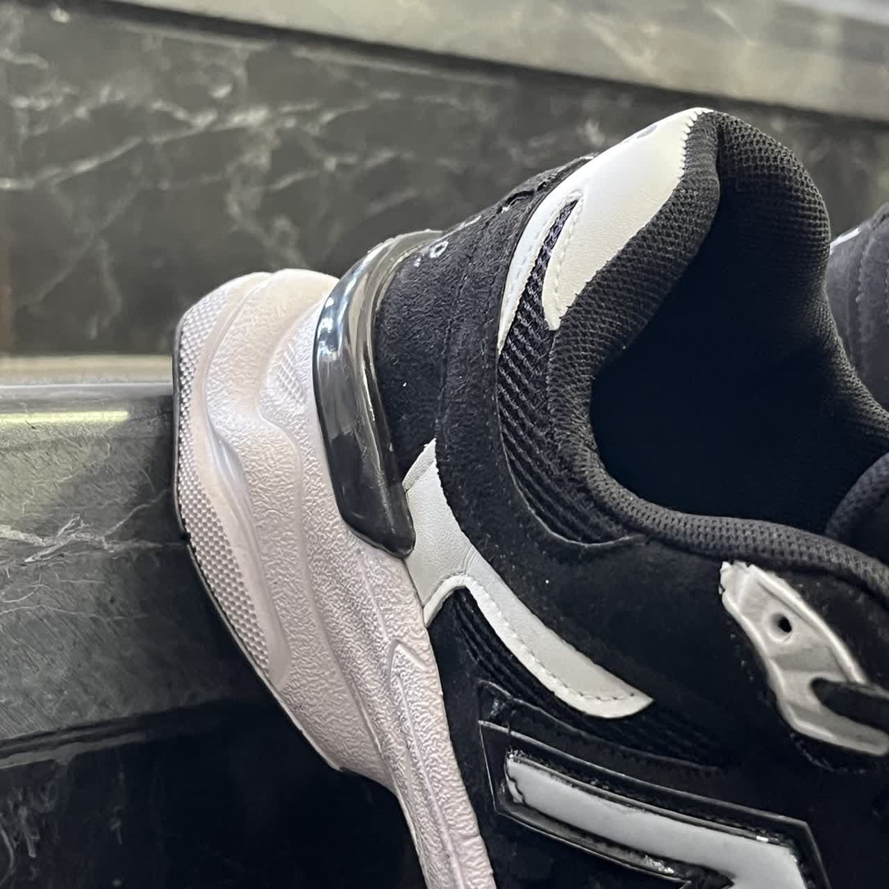 کفش کتانی مردانه نیوبالانس 9060 مشکی New Balance 9060 — تصویر ۷