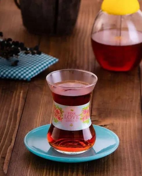 استکان نعلبکی کمرباریک وارداتی 2 رنگ — تصویر ۲