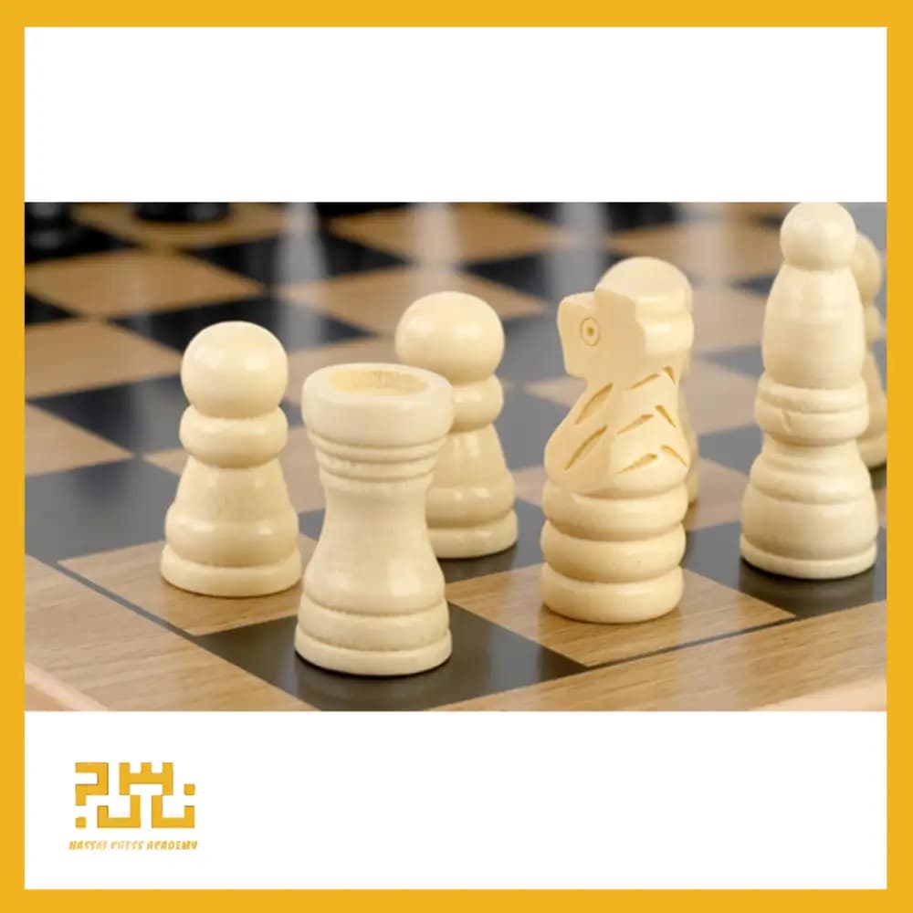 ست چوبی وارداتی سه بازی شطرنج، چکرز و دوز Regal Games — تصویر ۶