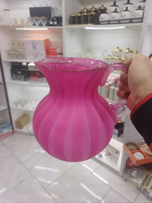 پارچ رنگی نشکن اکرولیک در چند رنگ — تصویر ۴