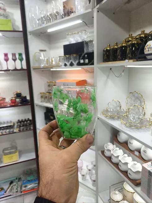 ماگ دوجداره پیرکس طرح گل چند رنگ — تصویر ۳