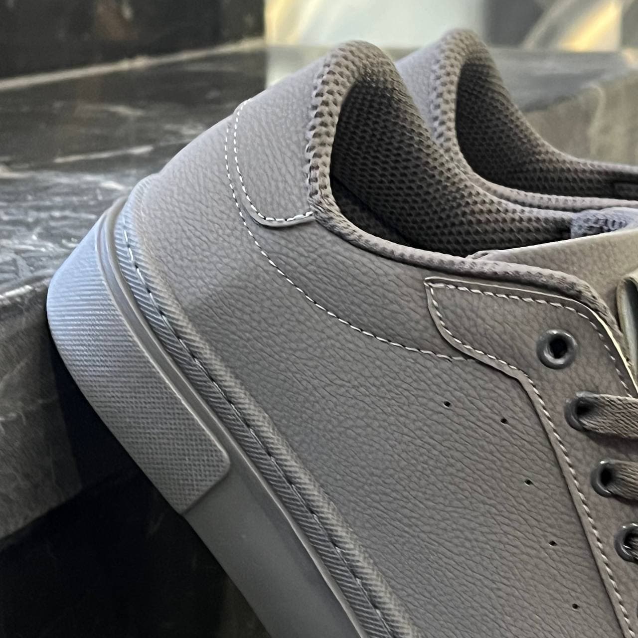 کفش کتانی مردانه ونس پل اند بیر طوسی تمام Vans Pull&Bear — تصویر ۳