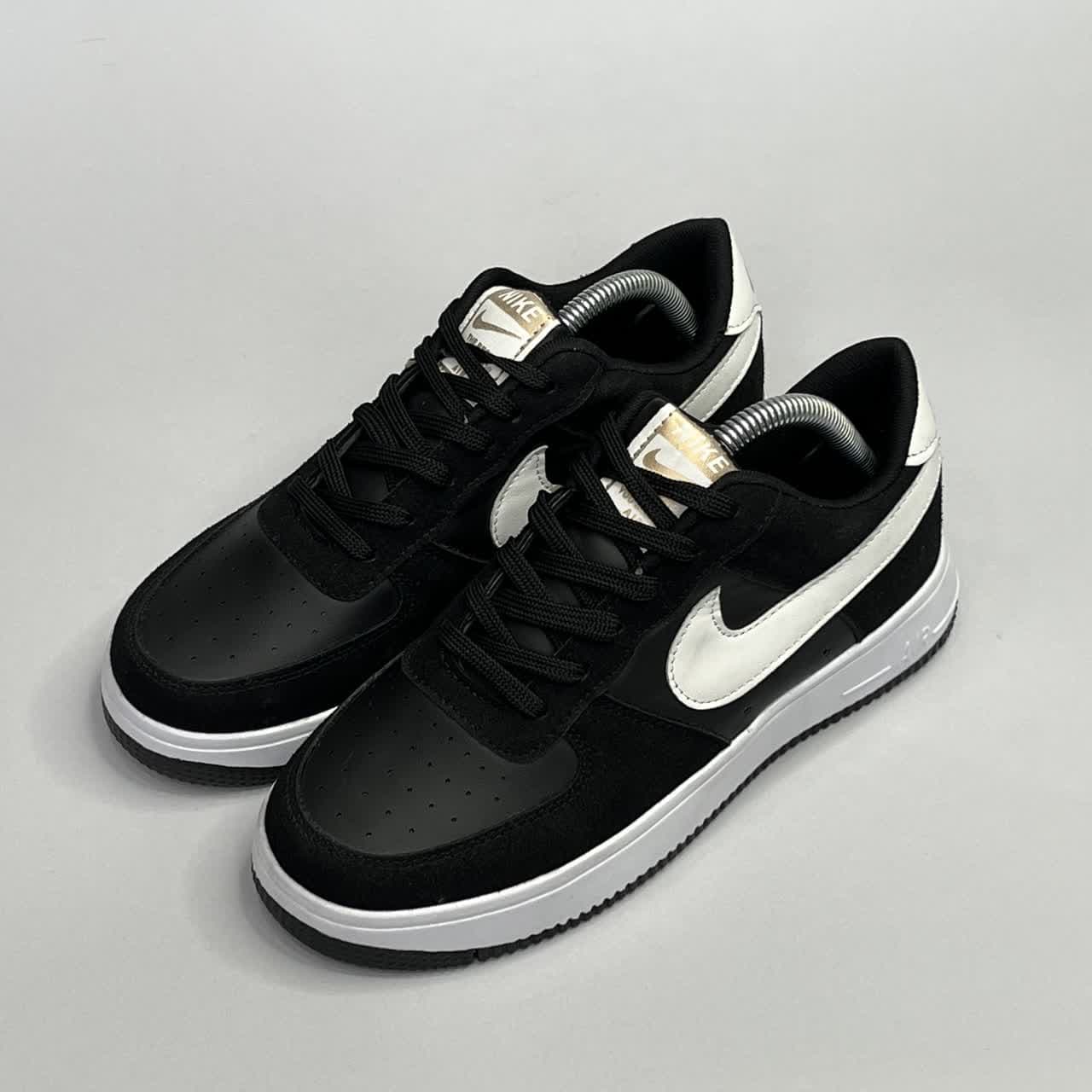 کفش کتانی مردانه ایرفورس مشکی تمام Nike Air Force — تصویر ۲