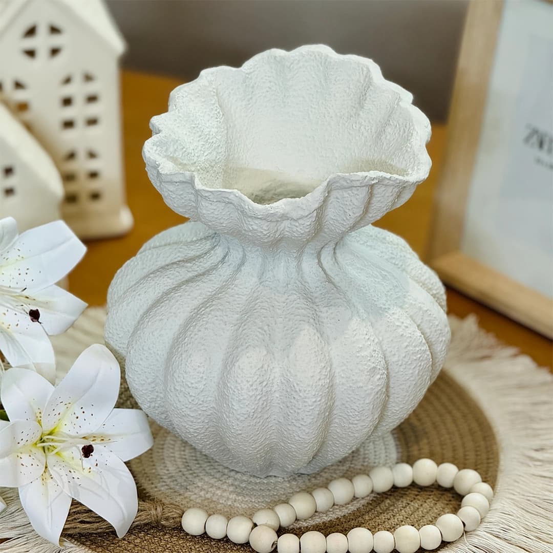 گلدان لبه چین — تصویر ۴