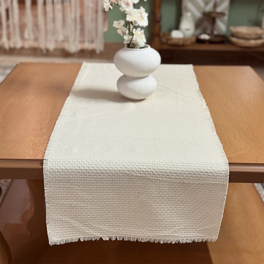 رومیزی یا رانر طرح مربع ریشدار — تصویر ۴