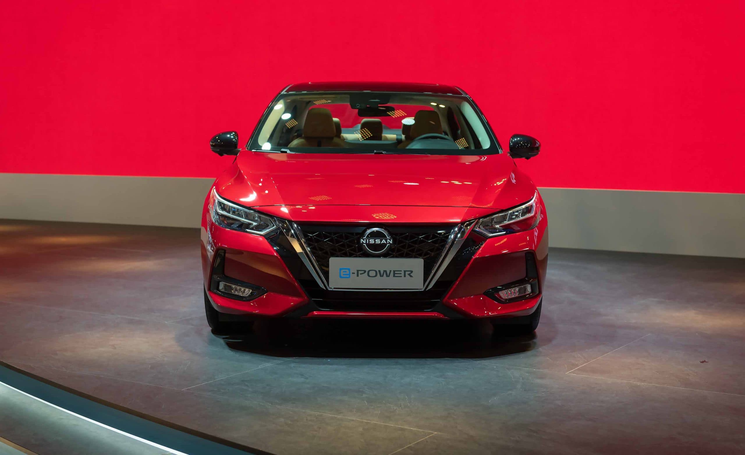 طلق چراغ جلو نیسان سیلفی (SYLPHY) مدل 2019 تا 2022 — تصویر ۵