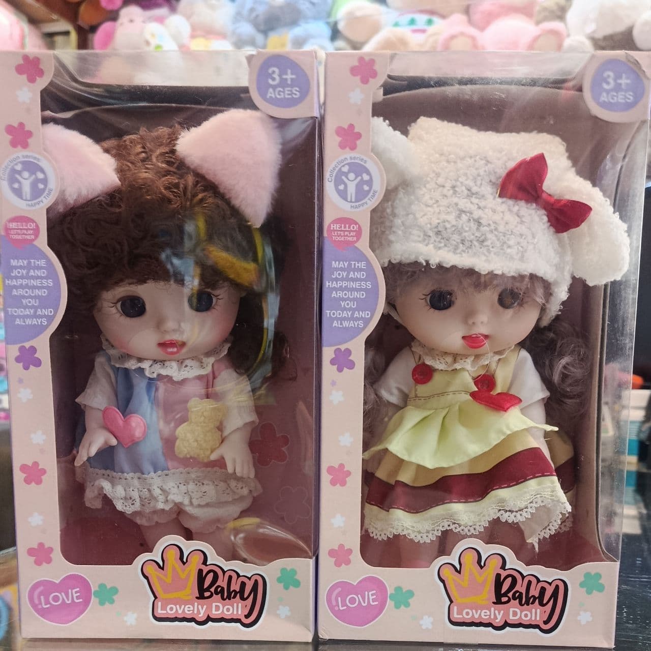 عروسک چشم درشت