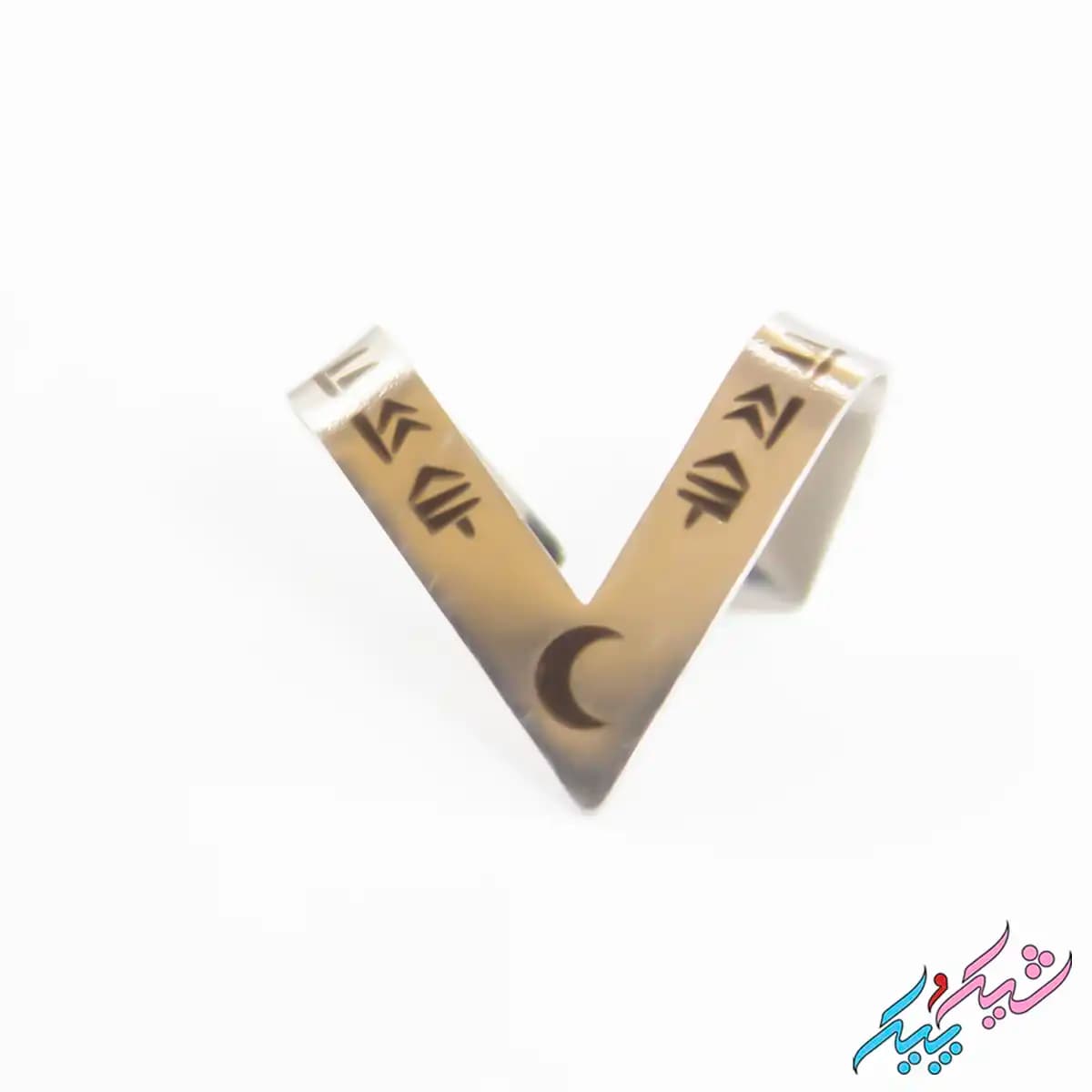 پیرسینگ فیک گوش طرح وی (V) رومی | شیک و پیک — تصویر ۳