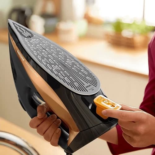 اتو بخار 2800 وات فیلیپس مدل DST7040 | طلایی — تصویر ۳