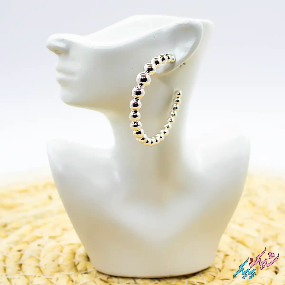 گوشواره میخی نقره‌ای طرح توپی؛ مدل Silver Plated با طراحی مدرن