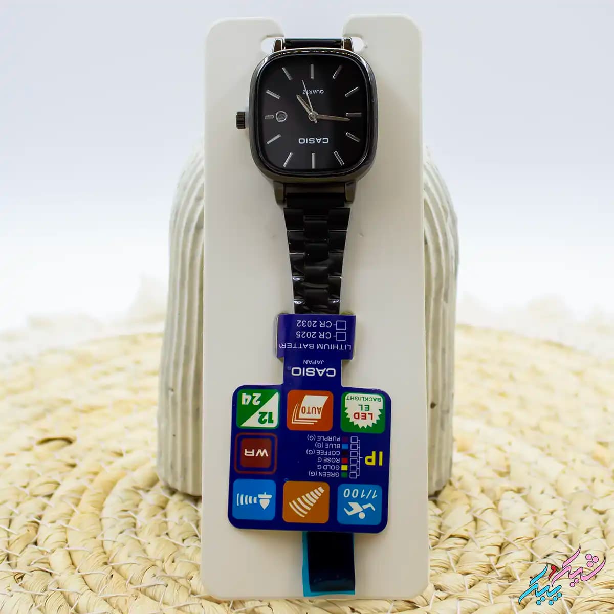 ساعت مچی زنانه کاسیو مدل اولد مانی با صفحه مشکی و بند استیل مشکی برند Casio — تصویر ۴